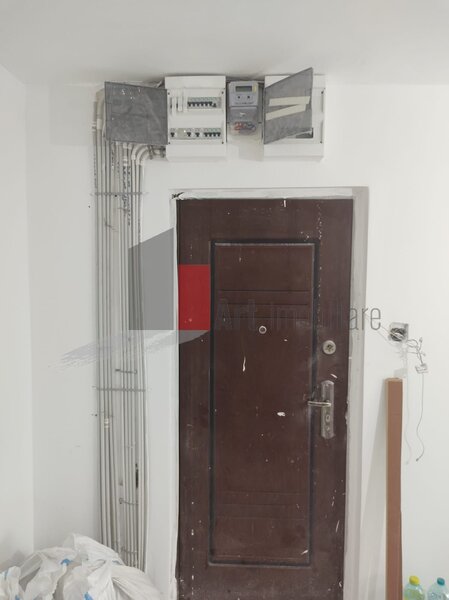 Drumul Gazarului, Giurgiului vanzare apartament 2 camere semidecomandat
